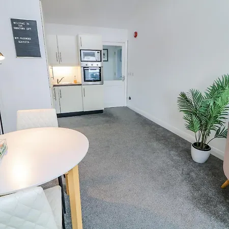Downtown Loft B